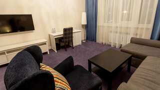 Отель Отель Монако Нур-Султан Стандартный двухместный номер с 1 кроватью или 2 отдельными кроватями-4